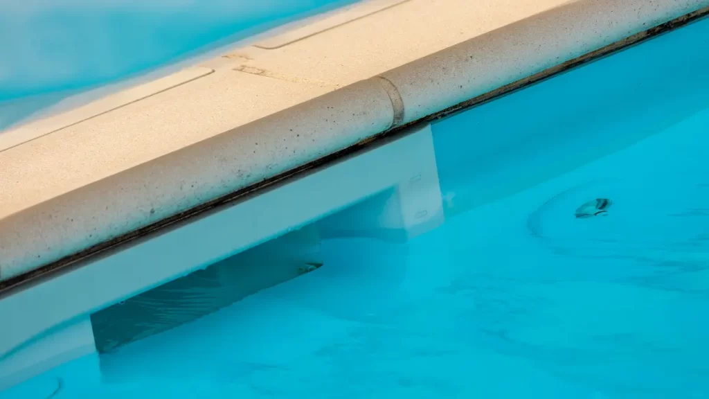 Fungsi Drainase Kolam Renang, Emangnya Seberapa Penting?