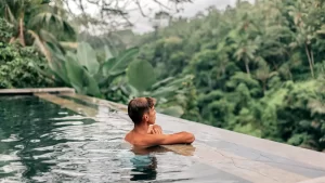 infinity pool artinya