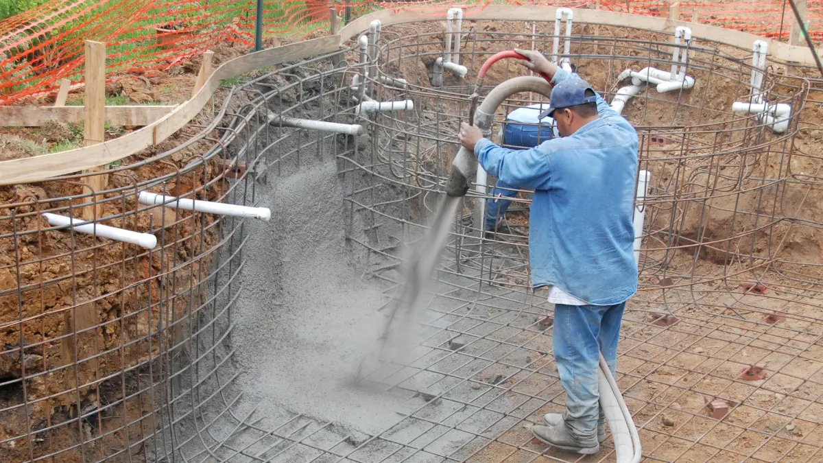 pembuatan kolam renang
