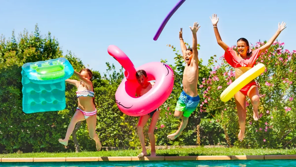 Berkesan! Inilah 4 Ide dan Tema Pesta Kolam Renang di Rumah