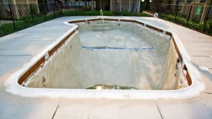 usia pakai kolam renang