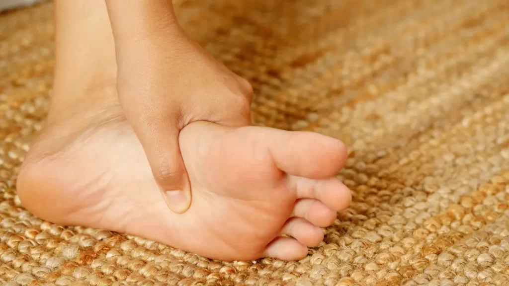 5 Luka di Kaki saat Berenang di Kolam Renang, Keep Aware!