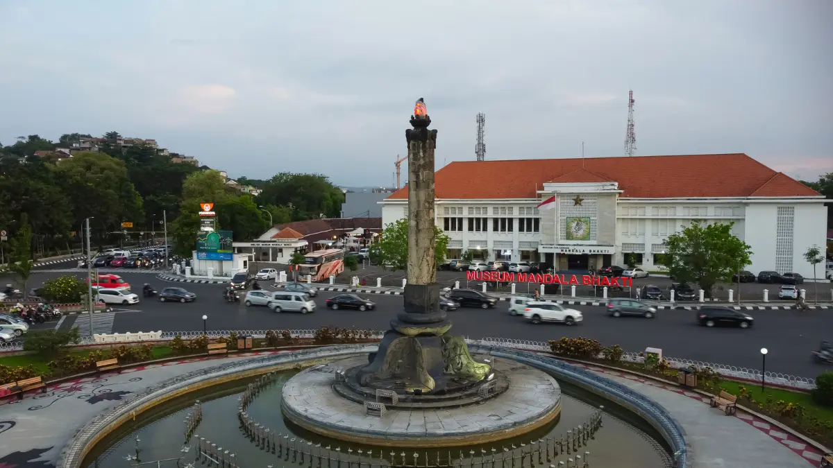 kolam renang di semarang