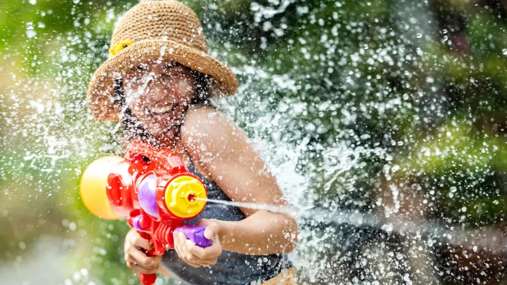 5 Manfaat Waterplay untuk Tumbuh Kembang Anak Anda!