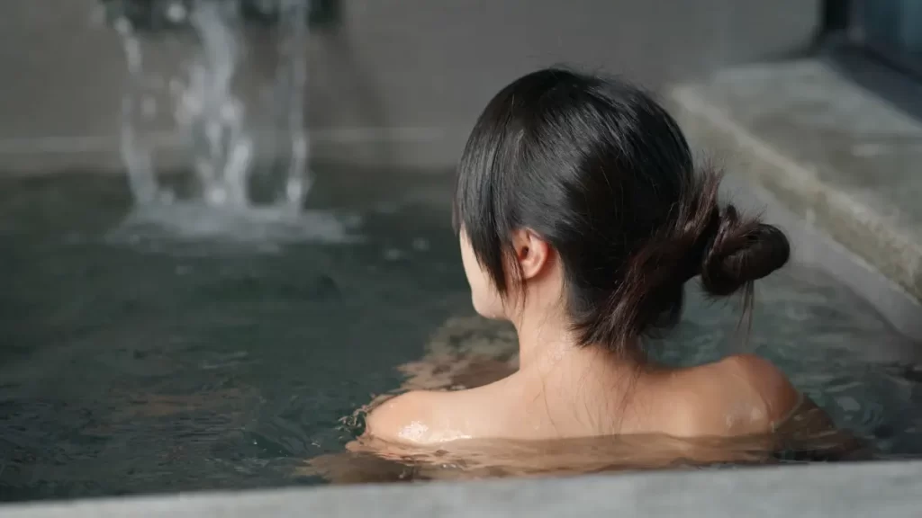 Mengenal Kolam Onsen Beserta 5 Manfaatnya untuk Tubuh!
