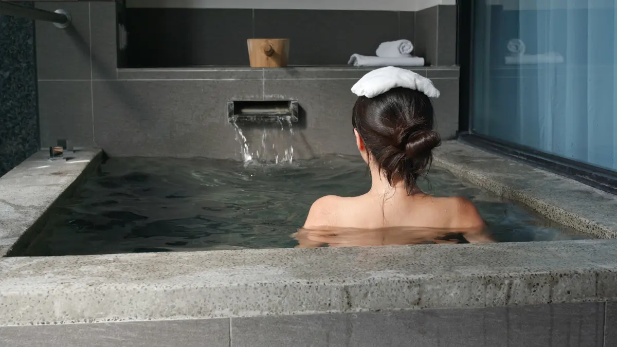 berendam di onsen