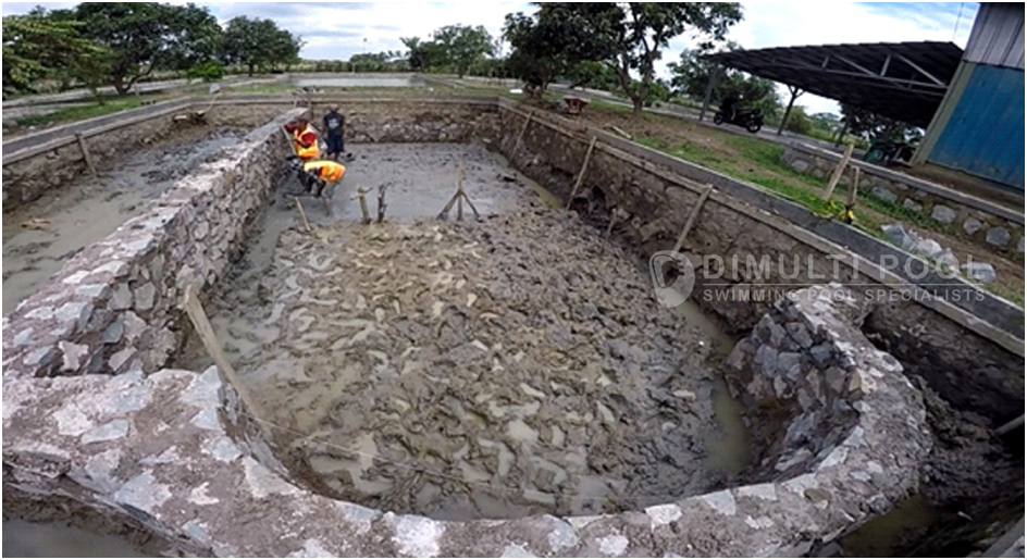 Contoh Desain Kolam Renang : [Studi Kasus Bekas Kolam Ikan]