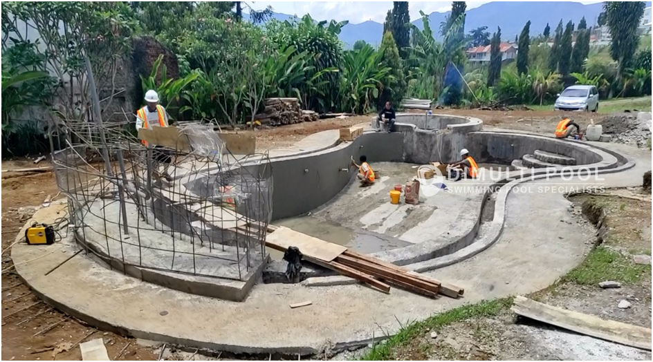 Contoh Proses Pembuatan Kolam Renang Villa Bogor, Mewah!