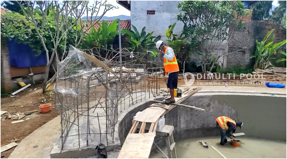 Contoh Proses Pembuatan Kolam Renang Villa Bogor, Mewah!