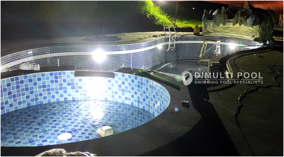 Contoh Proses Pembuatan Kolam Renang Villa Bogor, Mewah!