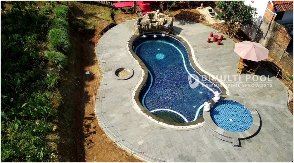 Contoh Proses Pembuatan Kolam Renang Villa Bogor, Mewah!