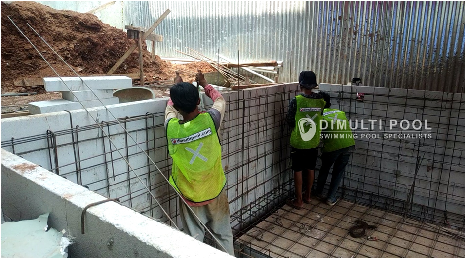 Contoh Desain Kolam Renang Minimalis di Tangerang Selatan