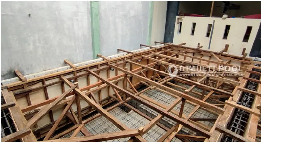 bekisting kolam renang