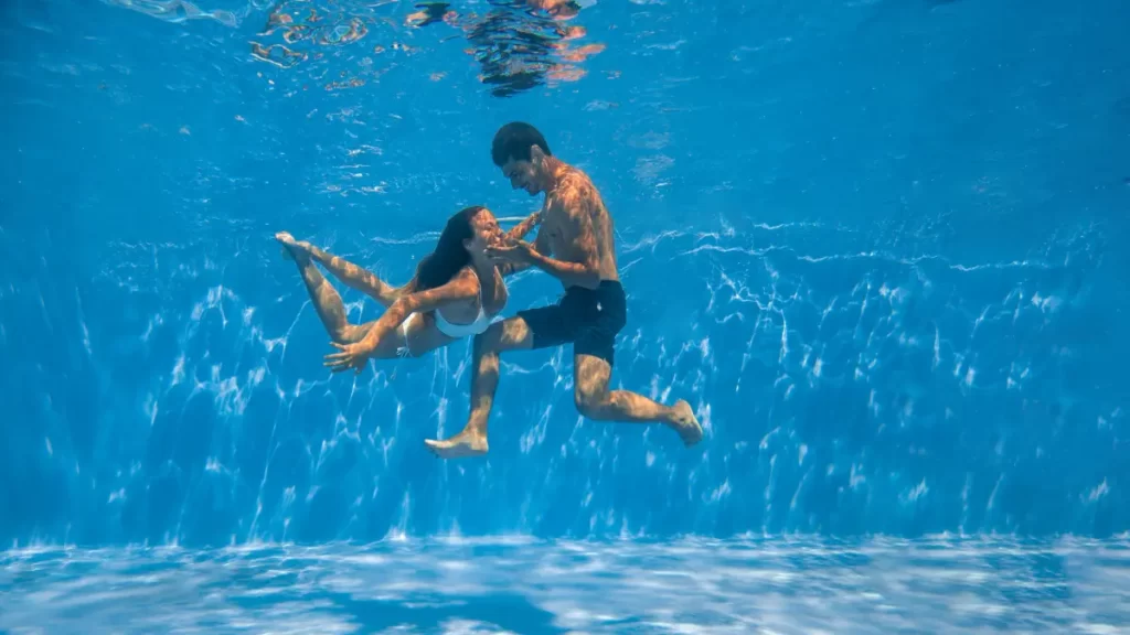 Pemotretan di Kolam Renang, Ini 8 Persiapan yang Dilakukan!