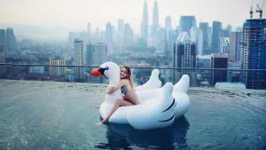 jenis kolam renang rooftop