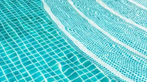 tangga struktur kolam renang