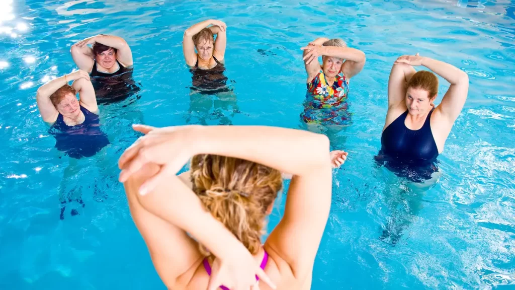 8 Jenis Latihan Olahraga Khusus di Kolam Renang Fiberglass!