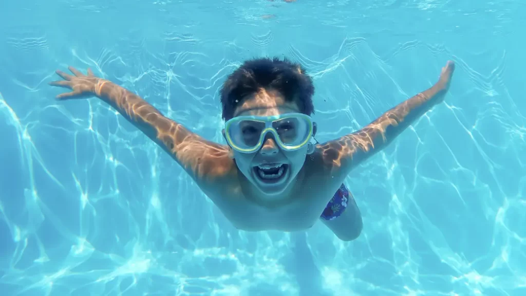 Kenapa Keseimbangan Zat Kimia di Kolam Renang Itu Penting?