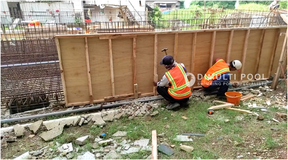 9 Proses Pembuatan Kolam Renang Apartemen di Depok!