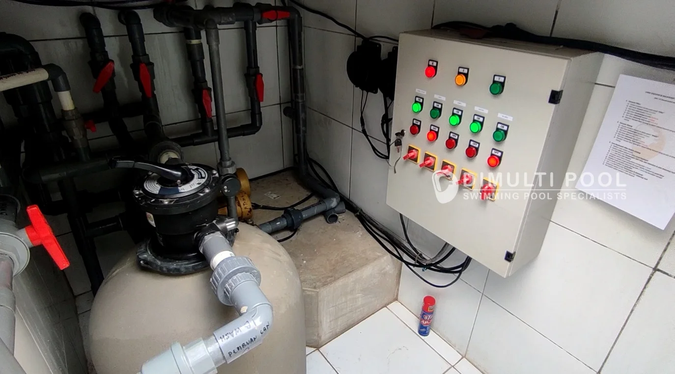 ruang mesin kolam renang