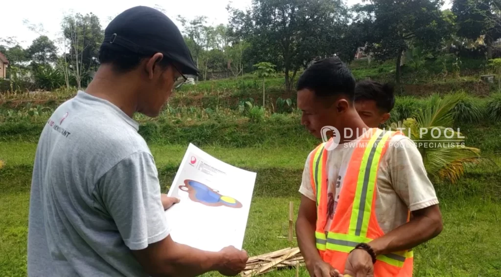 Mengenal Bouwplank Kolam Renang, Titik Batas Area Kerja!