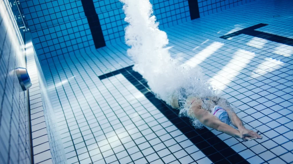 4 Jenis Kedalaman Kolam Renang & Cara Menentukannya!