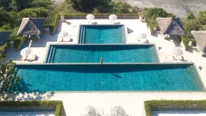 kelebihan bentuk kolam renang persegi panjang